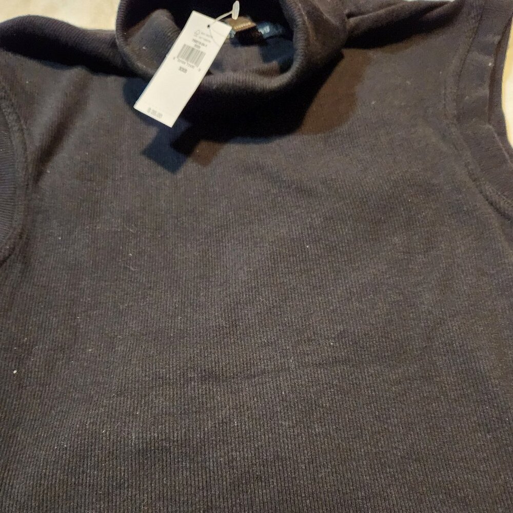 Sleeveless Turtleneck